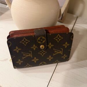 Louis Vuitton Monogram Porto Papier Zip Bifold Wallet